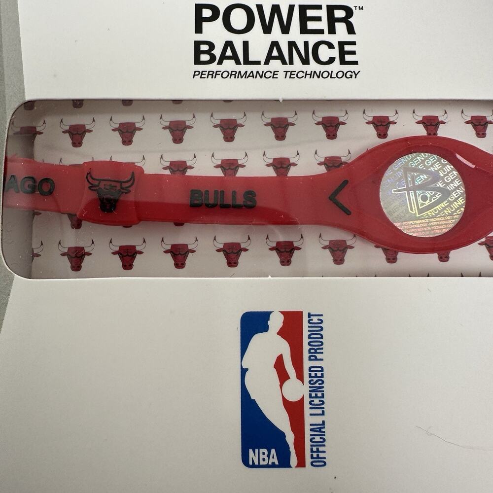 NIB Silicone Power Balance Sports Bracelet NBA Chicago Bulls Adult Size L